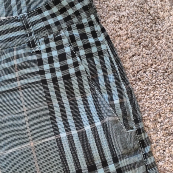 NWOT Billabong Shorts - Picture 4 of 6